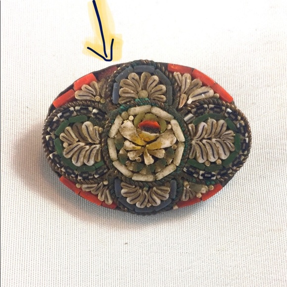 Vintage Italian Shell & Coral Brooch - Picture 2 of 5